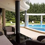 Villa Kthma Tzhka - *